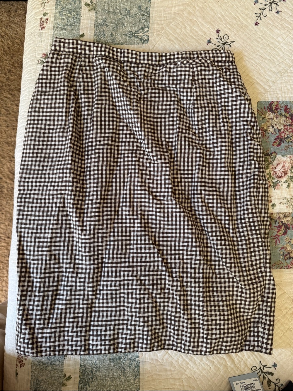 Vintage Burberry Gingham 100% Wool Skirt Size 10P brown and cream